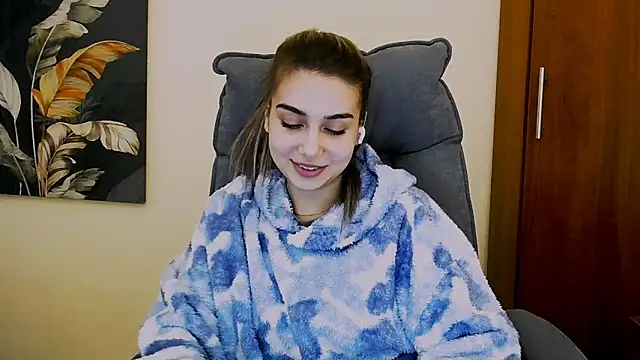 Snapshot of Lili_magic chatting on 02-22-25, 04:51 Lili magic online show from 02-22-25, 04:51