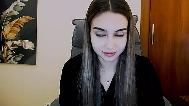 Snapshot of Lili_magic chatting on 02-28-25, 12:31 Lili magic online show from 02-28-25, 12:31