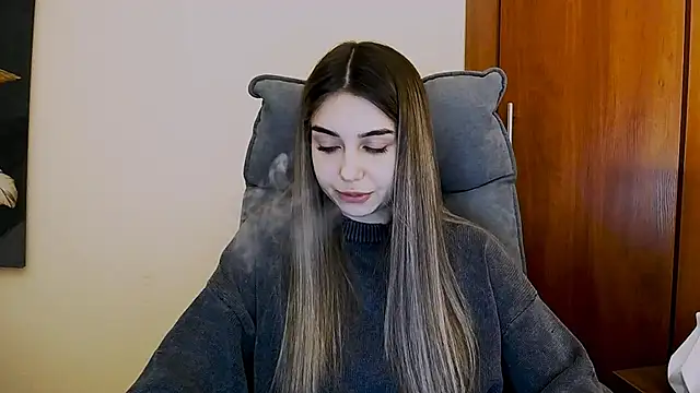 Snapshot of Lili_magic chatting on 03-19-25, 12:45 Lili magic online show from 03-19-25, 12:45