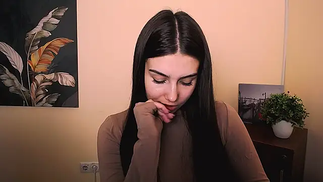 Snapshot of Lili_magic chatting on 09-19-25, 12:39 Lili magic online show from 09-19-25, 12:39