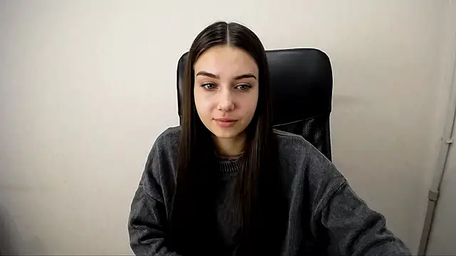 Snapshot of Lili_magic chatting on 10-25-25, 07:27 Lili magic online show from 10-25-25, 07:27