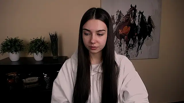 Lili magic online show from 11-13-25, 01:10