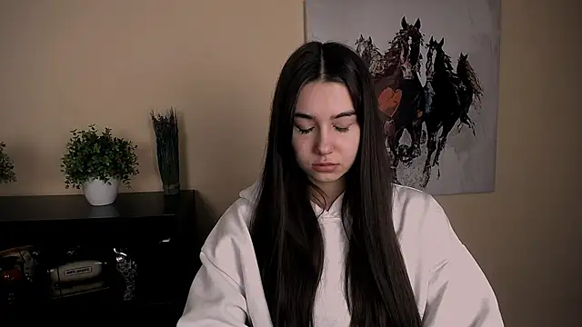 Lili magic online show from 12-19-25, 01:07