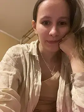 Snapshot of babywaifu chatting on 12-18-24, 01:23 babywaifu online show from 12-18-24, 01:23