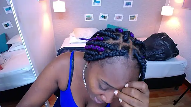 kiara evanss online show from 03-05-25, 02:12