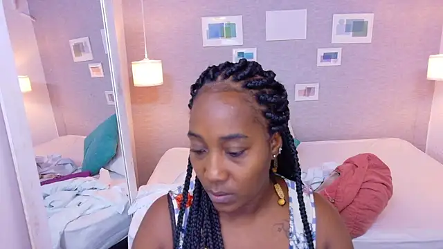 kiara evanss online show from 09-20-25, 02:45