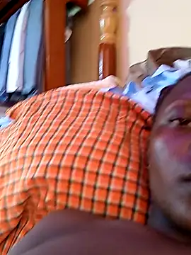 Snapshot of pretty_amaal chatting on 03-04-25, 08:57 pretty amaal online show from 03-04-25, 08:57