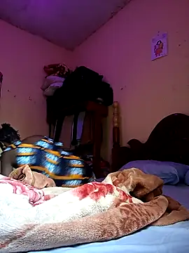 Snapshot of pretty_amaal chatting on 09-30-25, 05:56 pretty amaal online show from 09-30-25, 05:56