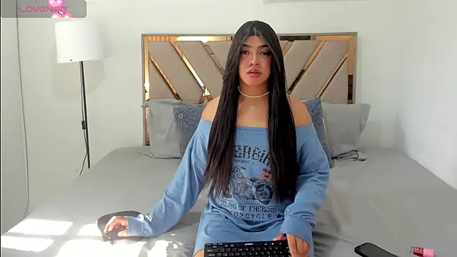 Snapshot of Hanz_sex chatting on 11-18-25, 08:13 Hanz sex online show from 11-18-25, 08:13