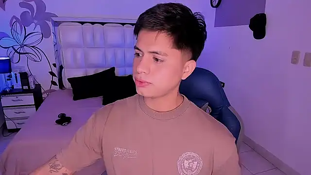 Niicky1  online show from 12-26-24, 08:32