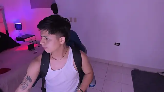 Niicky1  online show from 01-05-25, 02:38