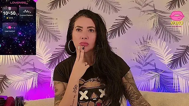 Snapshot of katypink_12 chatting on 05-19-26, 10:49 katypink 12 online show from 05-19-26, 10:49