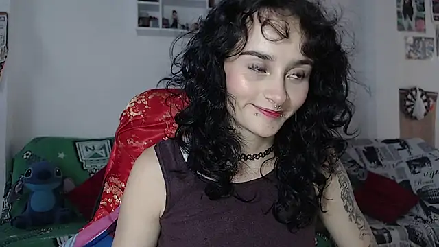 Snapshot of kitty22_ chatting on 12-10-24, 03:22 kitty22  online show from 12-10-24, 03:22