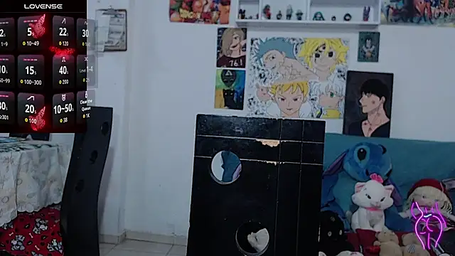 Snapshot of kitty22_ chatting on 10-02-25, 12:34 kitty22  online show from 10-02-25, 12:34