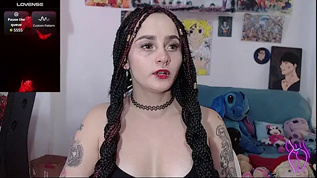 Snapshot of kitty22_ chatting on 12-01-25, 03:17 kitty22 online show from 12-01-25, 03:17