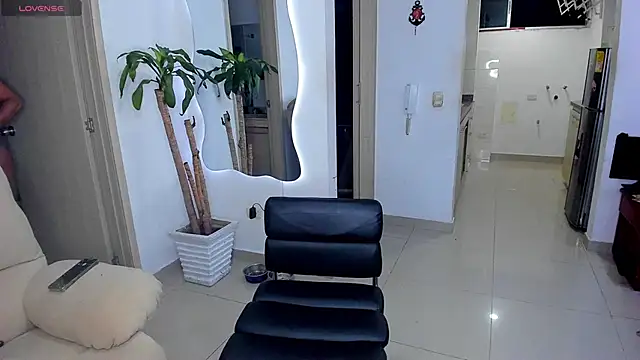 Snapshot of AbrilStivenson_ chatting on 10-02-25, 01:34 AbrilStivenson online show from 10-02-25, 01:34