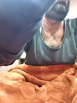 Snapshot of lund_lol chatting on 12-17-25, 01:55 lund lol online show from 12-17-25, 01:55