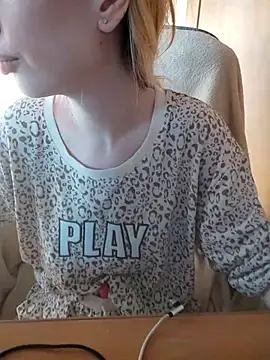 Elza kom online show from 12-14-24, 06:02