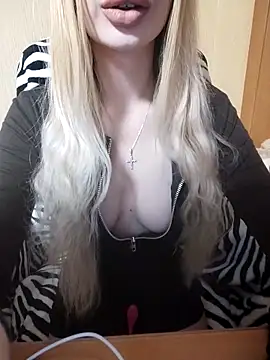 Elza kom online show from 02-18-25, 11:33