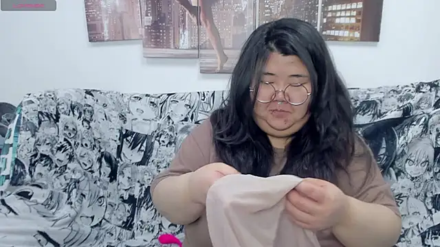 Nadine asian online show from 10-14-25, 02:56