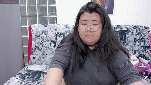 Nadine asian online show from 10-28-25, 01:53