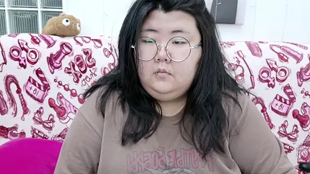 Nadine asian online show from 03-03-26, 09:04