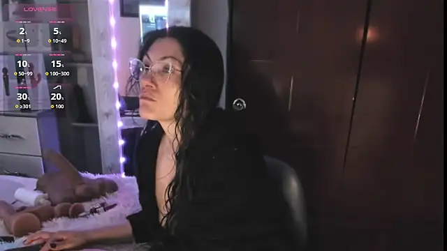 Rapunzeell  online show from 07-18-26, 11:47