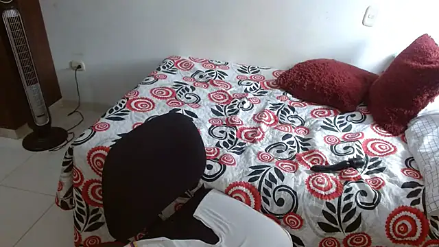 Snapshot of Daniella_Fellers chatting on 12-09-24, 07:18 Daniella Fellers online show from 12-09-24, 07:18