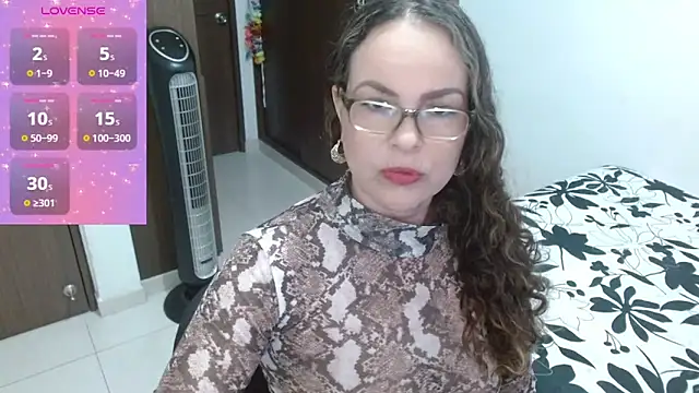 Snapshot of Daniella_Fellers chatting on 12-21-24, 07:49 Daniella Fellers online show from 12-21-24, 07:49