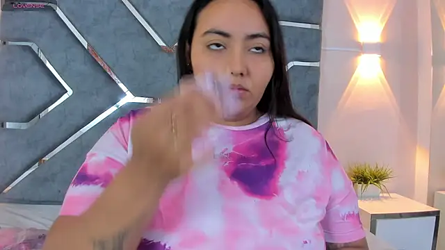 LucciaPorter online show from 04-24-26, 01:46