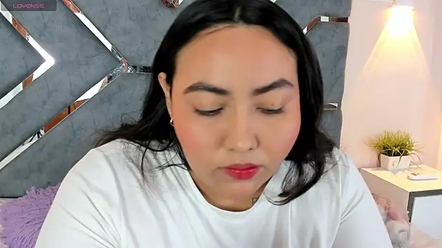 LucciaPorter online show from 04-27-26, 02:26