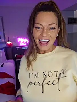 Snapshot of Erotic_and_Exotic chatting on 02-13-25, 02:12 Erotic and Exotic online show from 02-13-25, 02:12