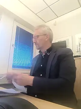 tom-swede online show from 12-03-24, 02:38