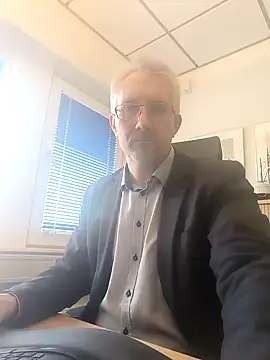 tom-swede online show from 12-05-24, 01:06