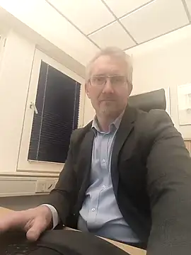 tom-swede online show from 01-08-25, 03:39