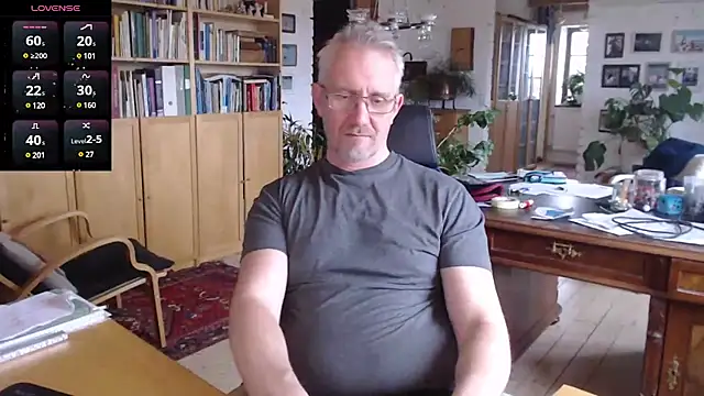 tom-swede online show from 02-02-25, 02:02