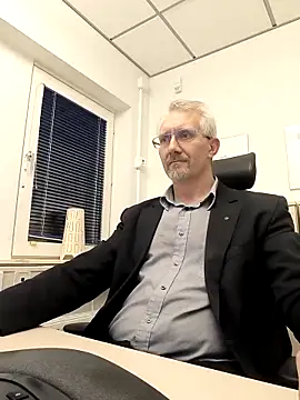 tom-swede online show from 12-22-25, 03:53