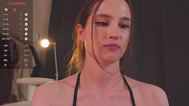 Snapshot of NeonShine chatting on 01-21-25, 11:46 NeonShine online show from 01-21-25, 11:46