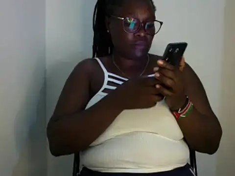 Snapshot of Nevvy_Pretty chatting on 01-23-25, 02:55 Nevvy Pretty online show from 01-23-25, 02:55