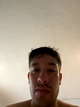 Magicerosxx69 online show from 09-26-25, 03:16