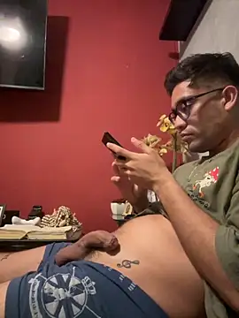 Magicerosxx69 online show from 11-16-25, 08:20