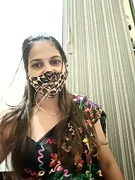 Snapshot of indianliza chatting on 12-18-24, 11:40 indianliza online show from 12-18-24, 11:40