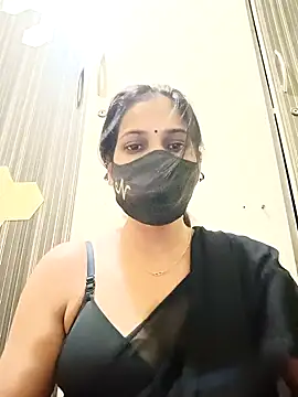 Snapshot of indianliza chatting on 01-17-25, 06:02 indianliza online show from 01-17-25, 06:02