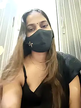 Snapshot of indianliza chatting on 02-08-25, 04:57 indianliza online show from 02-08-25, 04:57