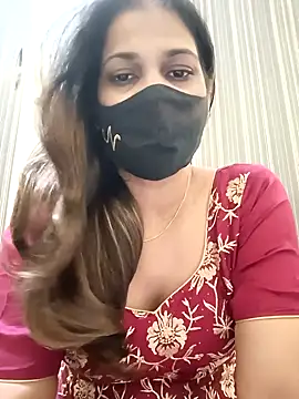 Snapshot of indianliza chatting on 03-06-25, 06:26 indianliza online show from 03-06-25, 06:26