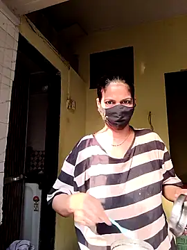 Snapshot of indianliza chatting on 03-14-25, 03:26 indianliza online show from 03-14-25, 03:26