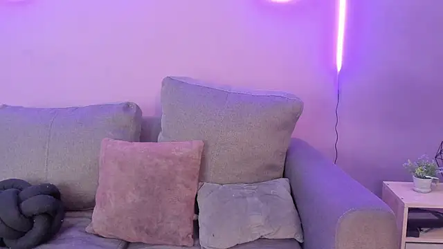 lanna bx online show from 09-25-25, 07:28