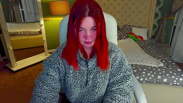 Snapshot of RosieMoons chatting on 02-10-25, 08:10 RosieMoons online show from 02-10-25, 08:10