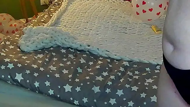 Snapshot of RosieMoons chatting on 02-17-25, 10:58 RosieMoons online show from 02-17-25, 10:58