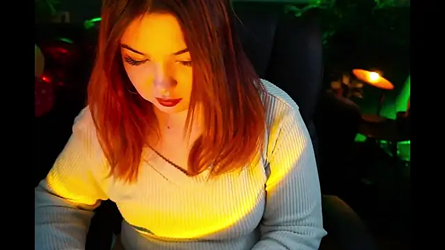 Snapshot of RosieMoons chatting on 02-21-25, 01:55 RosieMoons online show from 02-21-25, 01:55